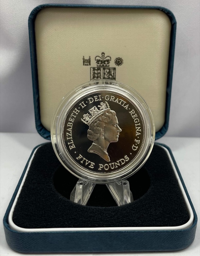 1993 United Kingdom Silver Proof 5 Pound Coin - The Queen Mother's 90th Birthday product image