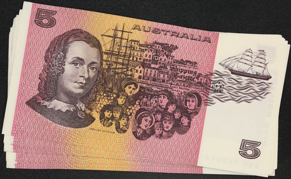 1990 $5 Note Fraser/Higgins R212 about Uncirculated Consecutive Run of 16