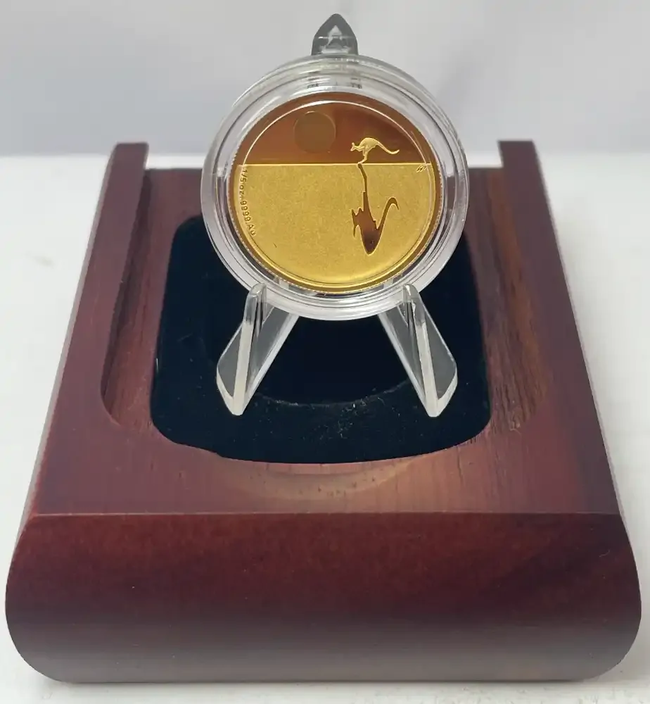 2010 $25 Gold Proof Coin Kangaroo At Sunset