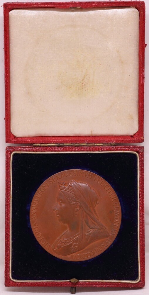 Great Britain Bronze Medallion 1897 Queen Victoria Diamond Jubilee 56mm in Presentation Case of Issue