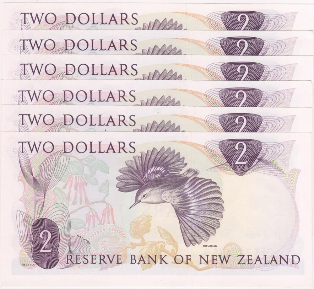 New Zealand 1977 - 1981 2 Dollar Star Note Consecutive Run of 6 Hardie Pick# 164d (9Y3) Uncirculated product image