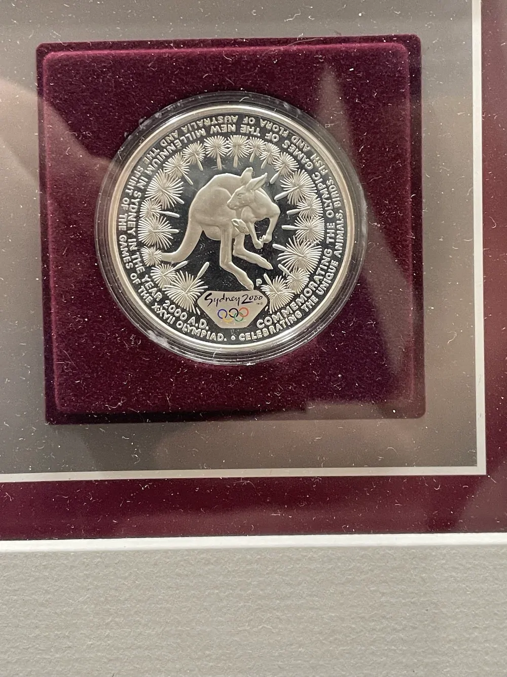 Sydney 2000 Olympic Silver One Ounce Proof Coin in Frame - Kangaroo and Grasstrees