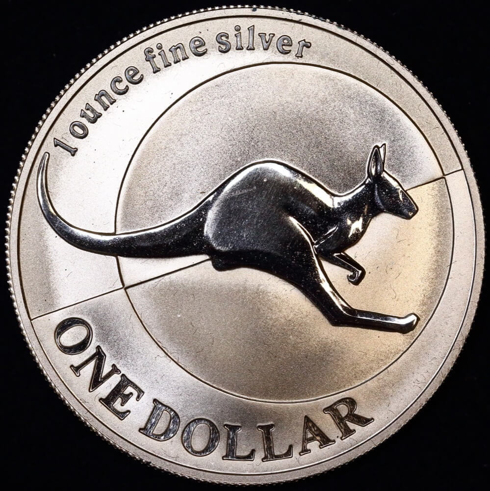 2004 One Dollar Silver Kangaroo Unc Coin In Box Silhouette on Horizon product image