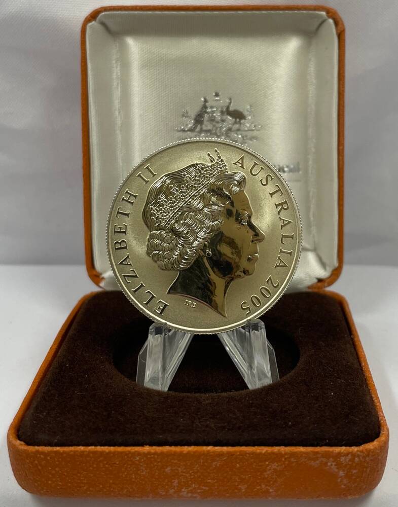 2005 One Dollar Silver Kangaroo Unc Coin In Box Spirit of Australia product image