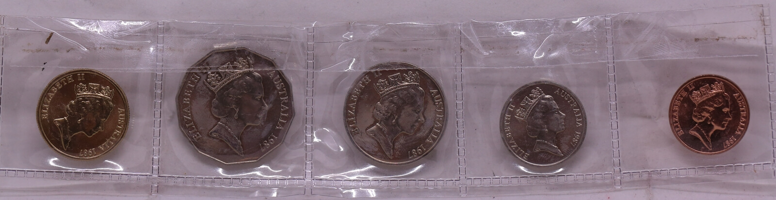 Australia 1987 Set of 5 Uncirculated Coins ex Mint set ($1, 50c, 20c, 10c and 2c)