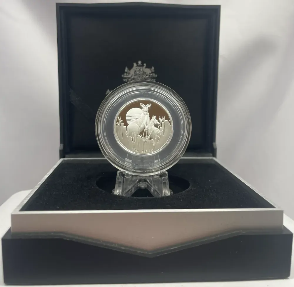 2020 Silver 1 Dollar Proof Coin Kangaroos at Dawn product image