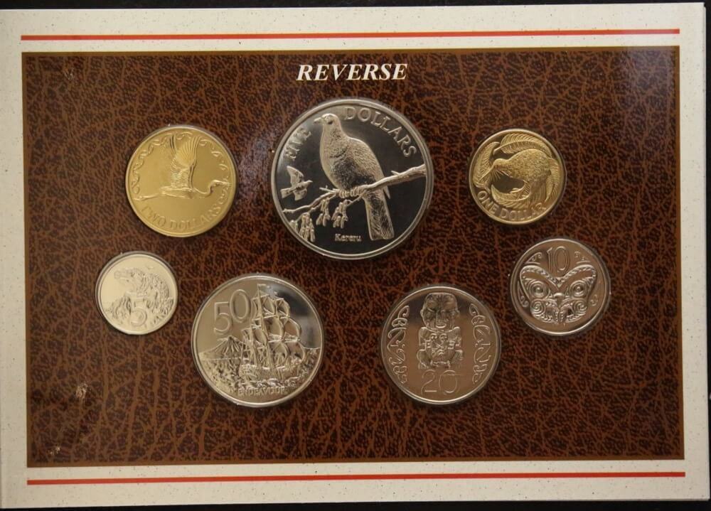 New Zealand 2001 Uncirculated Mint Coin Set KM#MS50 Kereru product image