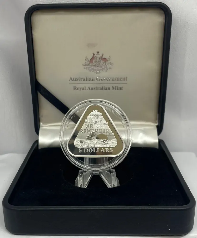 2014 Silver 5 Dollar Triangular Proof Coin Lest We Forget