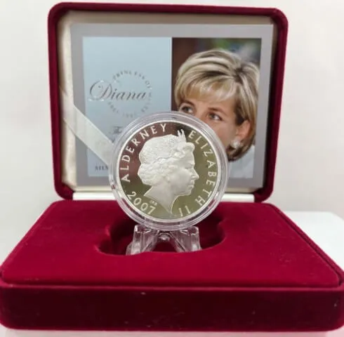 Alderney 2007 Silver 5 Pound Proof - Legacy Lady Diana