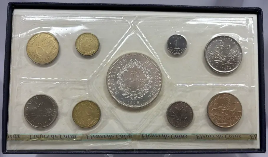 France 1975 Specimen Coin Set of 9 Fleurs de Coin