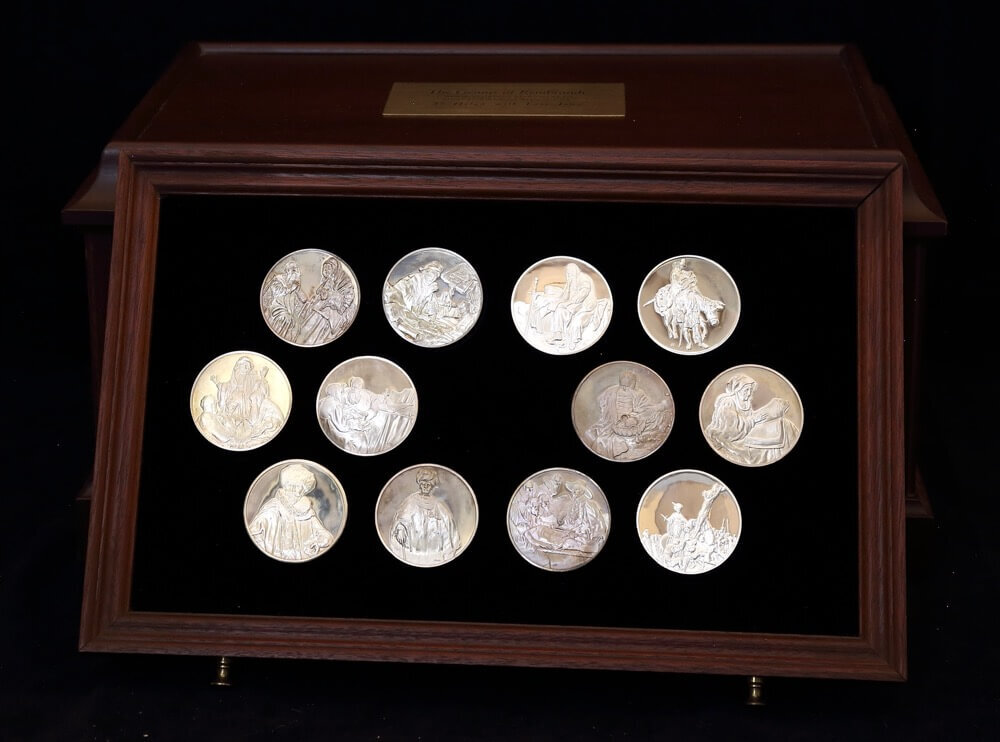 1972 Cased Set of 50 Silver Medallions The Genius of Rembrandt