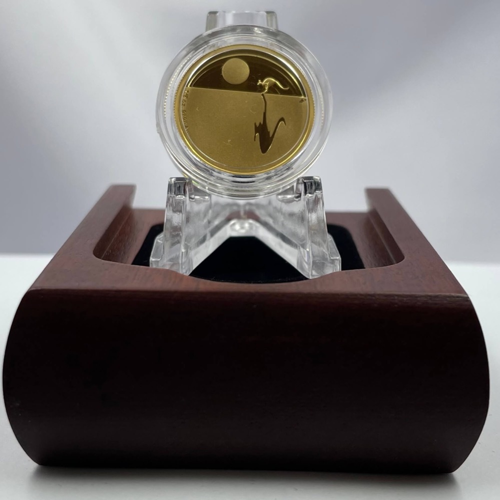 2019 $25 Gold Proof Coin Kangaroo at Sunset product image