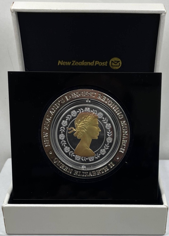 New Zealand 2015 Silver 1 Dollar Proof QEII - Longest Reigning Monarch product image