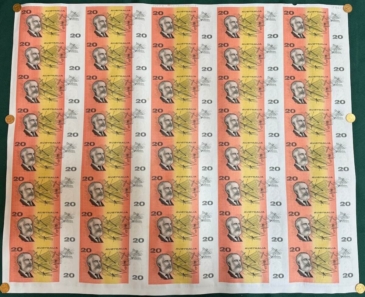 1995 20 Dollar Uncut Sheet of 40 Paper Notes