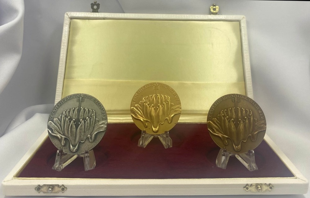 Vatican City 1986 Set of Gold, Silver and Bronze Medals Pope John Paul II product image