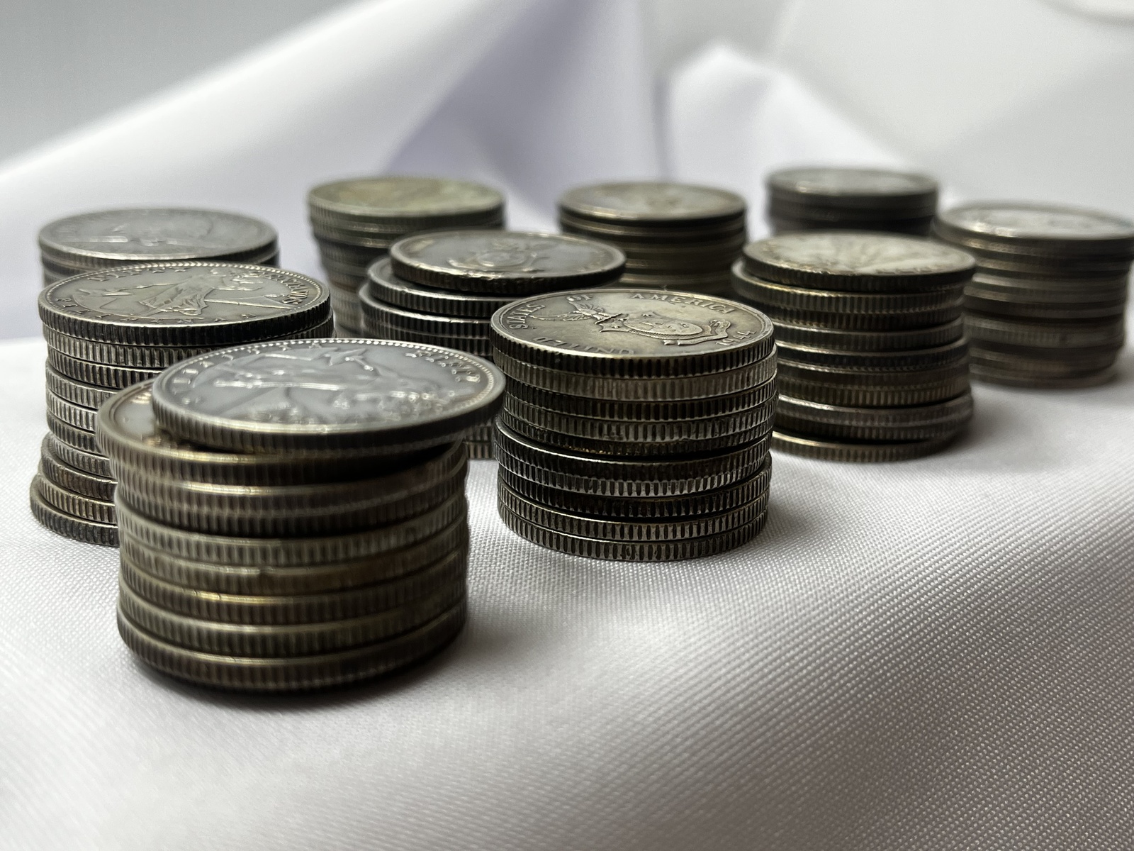 Bulk Lot of 100 * Philippines 50 Centavos (1907~1945) ASW 24.11ozt product image