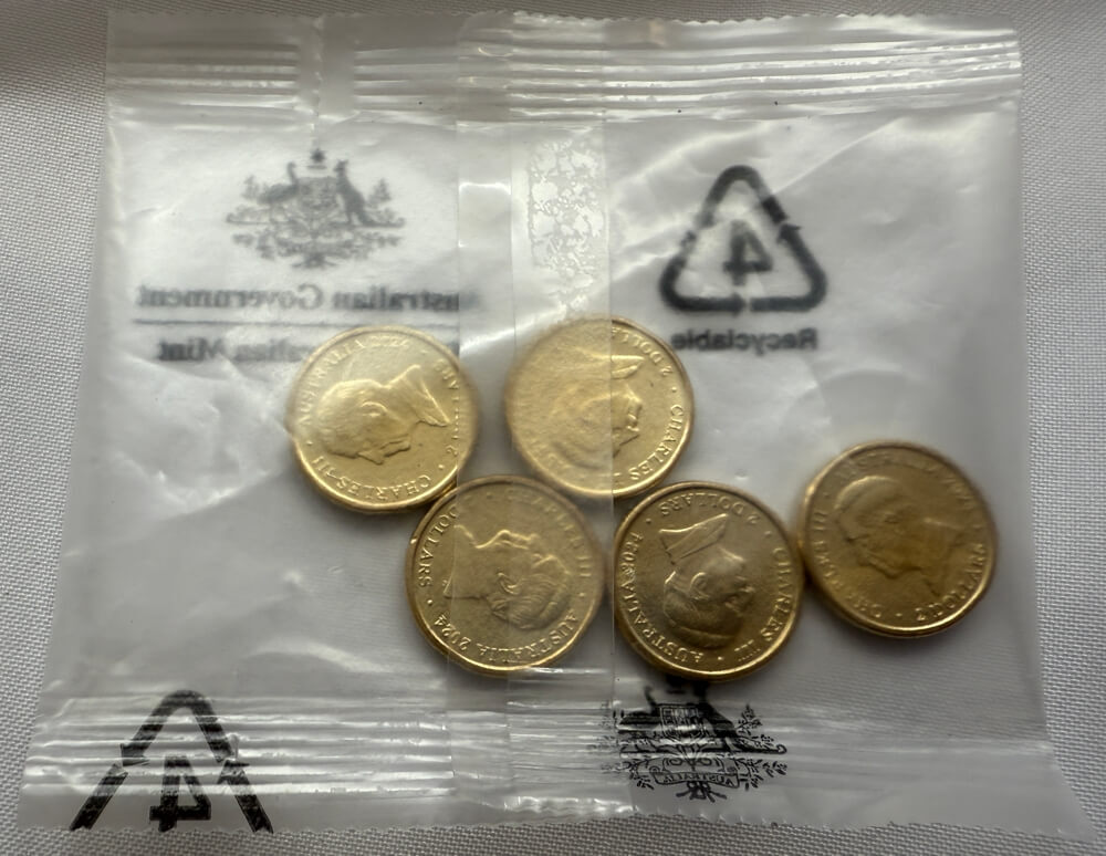 2024 Mint Bag of 2 Uncirculated $2 Coins Remembrance War Animals product image