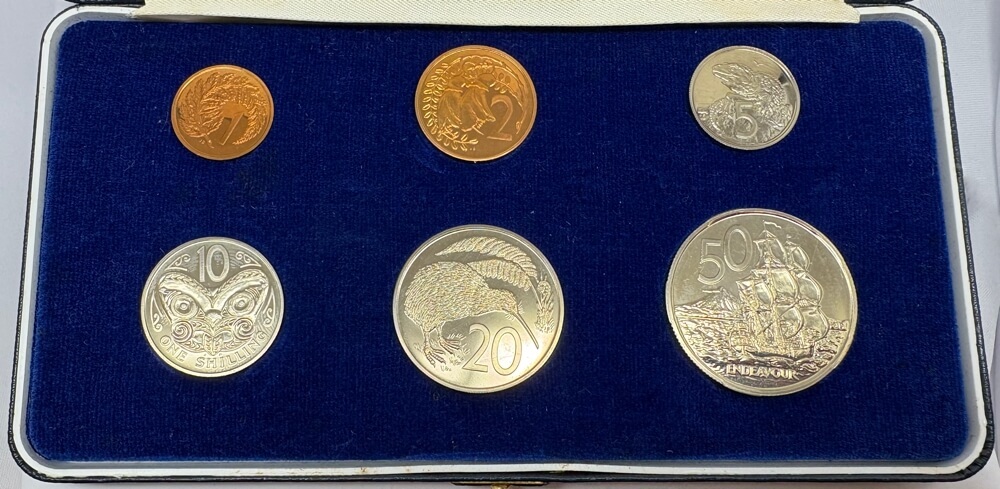 New Zealand 1968 Polished Specimen Coin Set in Blue case product image