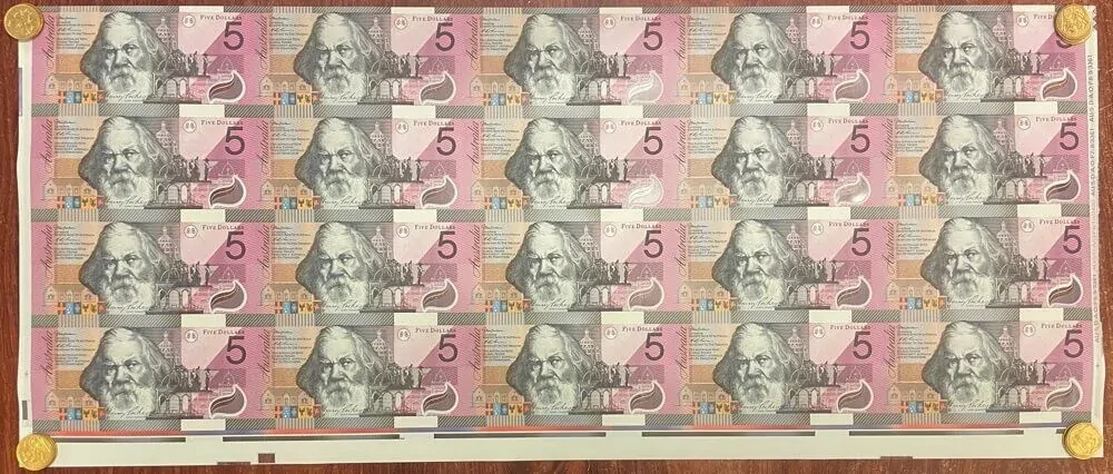 2001 5 Dollar Uncut 1/2 Sheet of 20 Notes Federation MacFarlane Evans