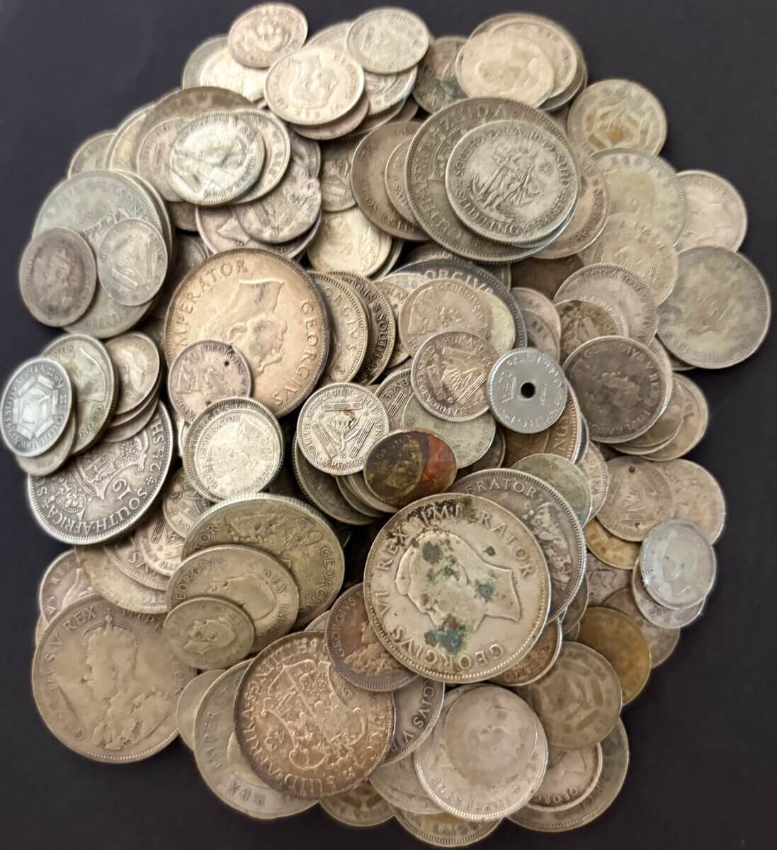 South Africa 1kg Kilo Bag of Mixed 1923 1950 (80% Pure) Silver Coins product image