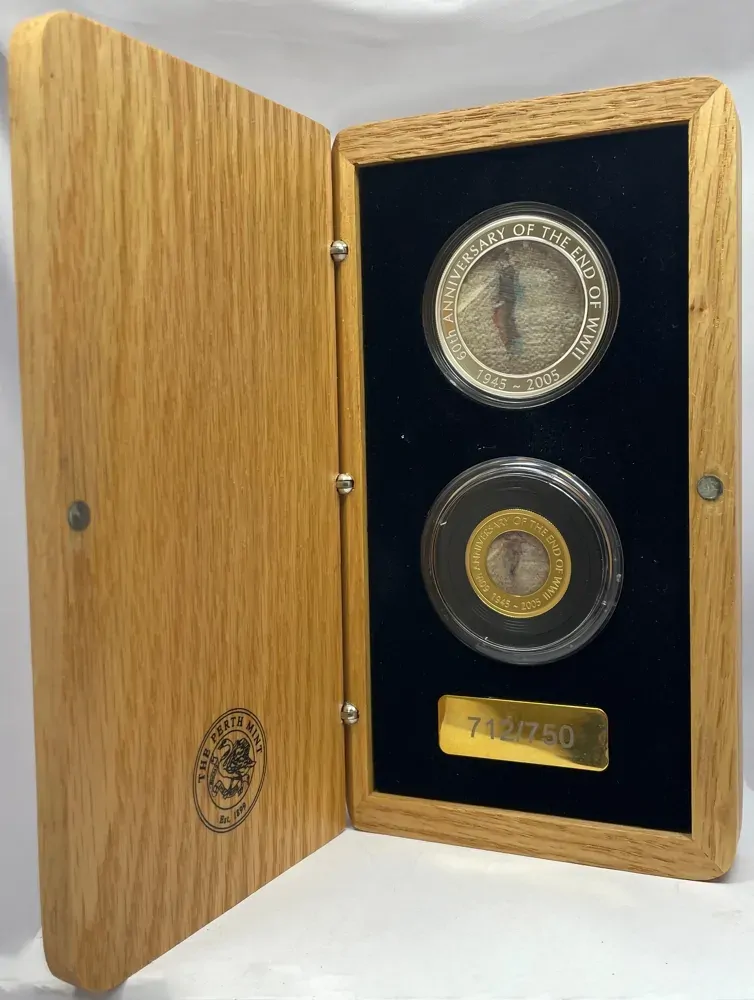 2005 Gold and Silver 1oz Proof 2 Coin Set Dancing Man