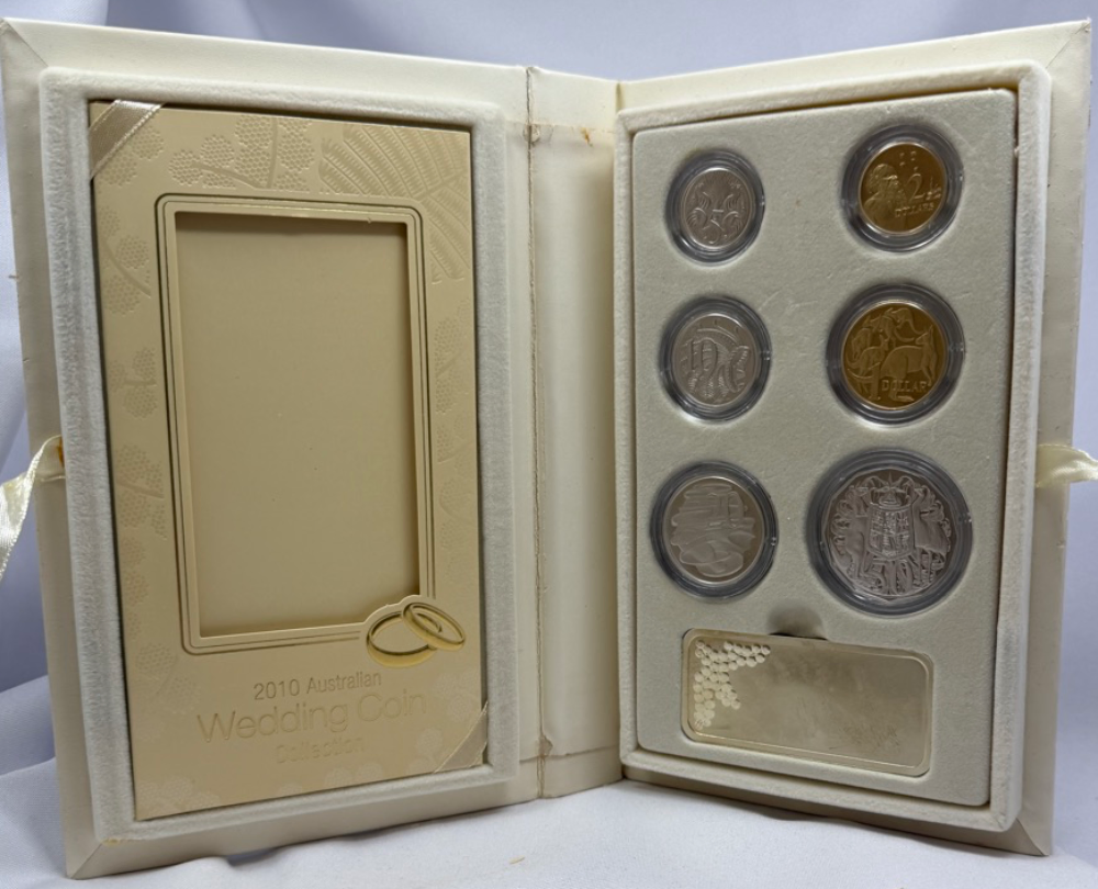 2010 Wedding Coin Set Damaged Packaging
