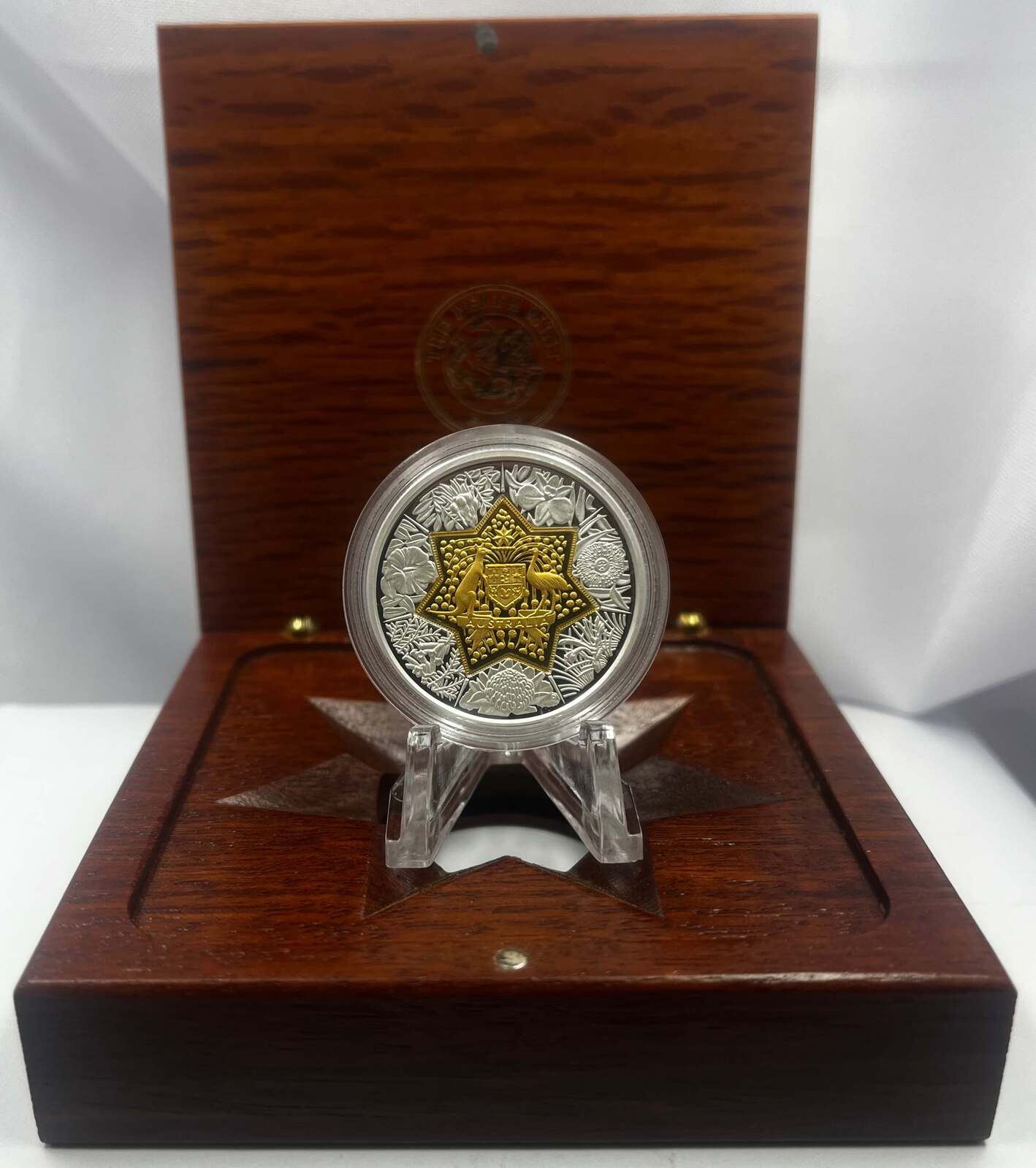 2001 Gold Bimetal Twenty Dollar Proof Coin Centenary Of Federation