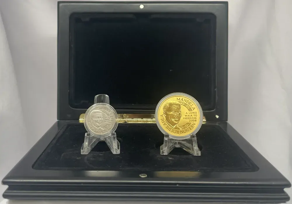 Mint of Norway 2008 Platinum Gold Medal Set Nelson Mandela 90 Years product image