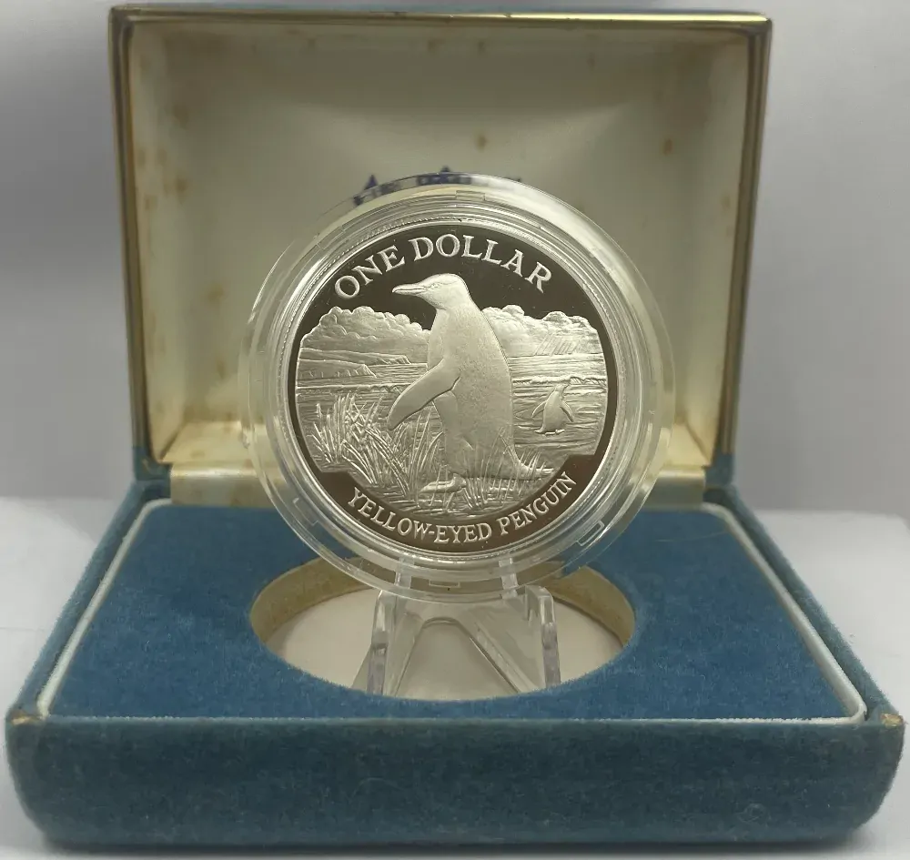 New Zealand 1988 Silver 1 Dollar Proof Coin Yellow-Eyed Penguin product image