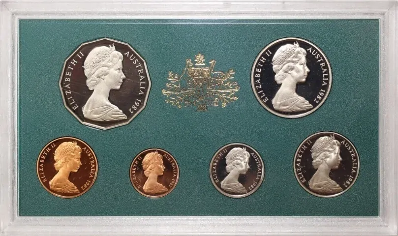 Australia 1982 Proof Coin Set Brisbane Commonwealth Games With Original Foams and Certificate