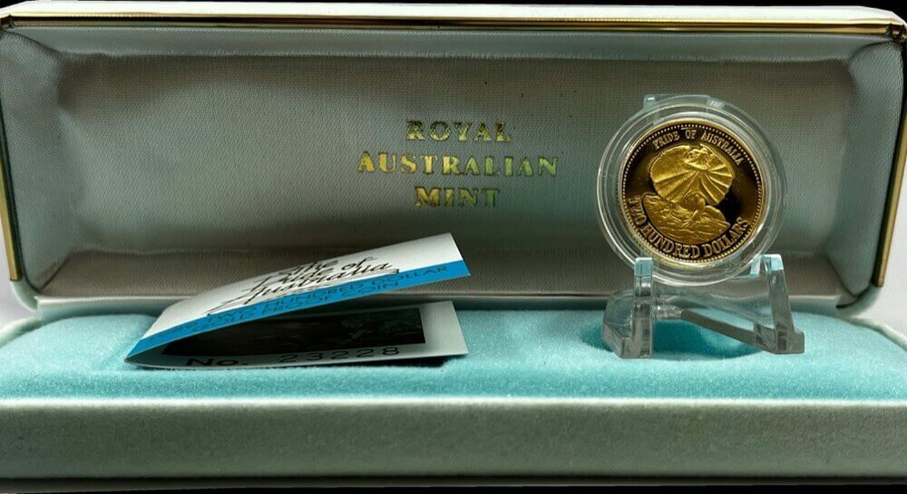 1989 Two Hundred Dollar Gold Proof Coin - Frill Necked Lizard