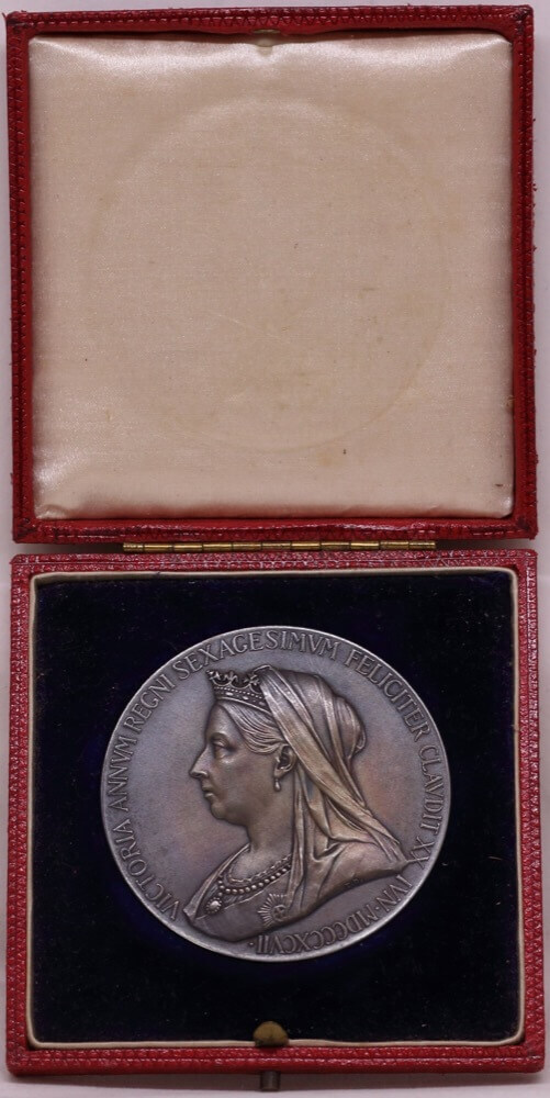 Great Britain Silver Medallion 1897 Queen Victoria Diamond Jubilee 56mm in Presentation Case of Issue