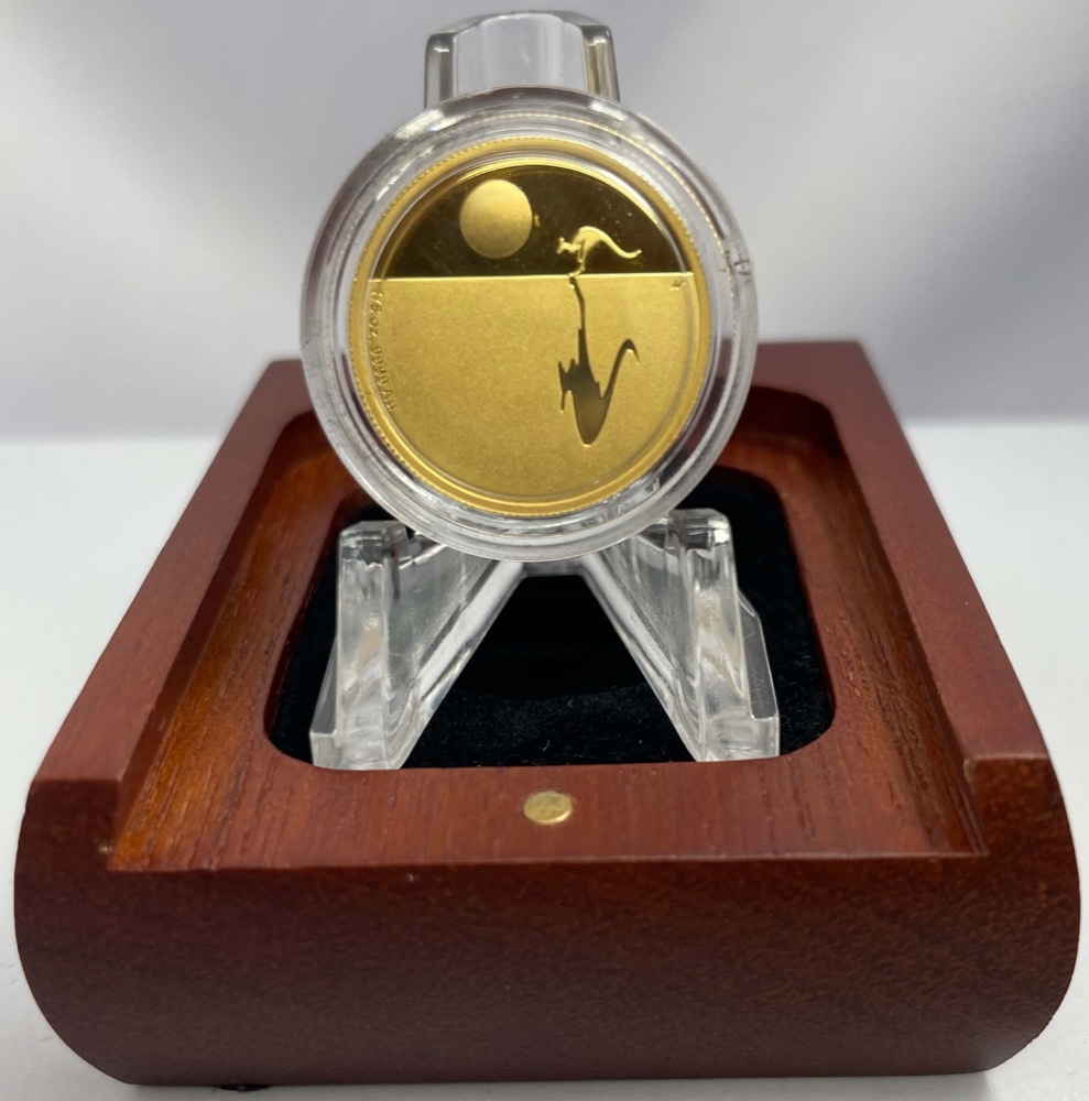 2014 $25 Gold Proof Coin Kangaroo at Sunset