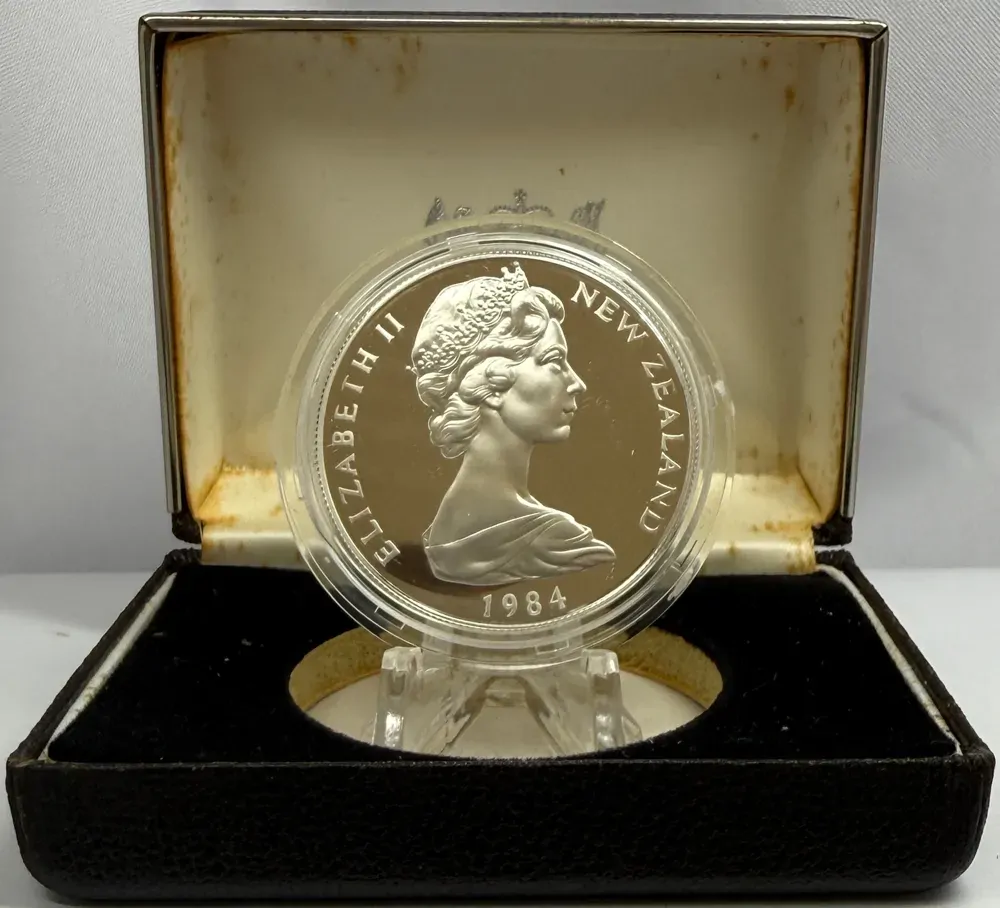 New Zealand 1984 Silver 1 Dollar Proof Coin Chatham Island Black Robin  product image