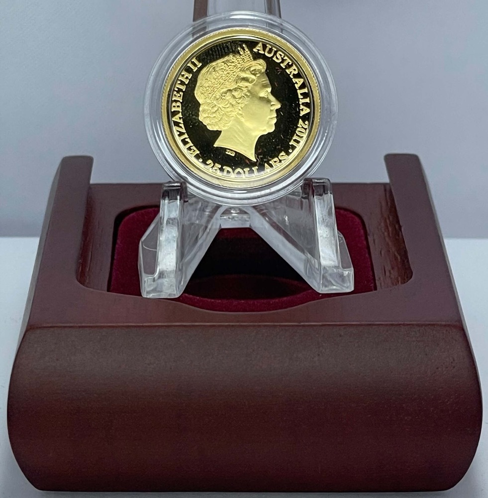 2011 $25 Gold Proof Coin Kangaroo at Sunset product image