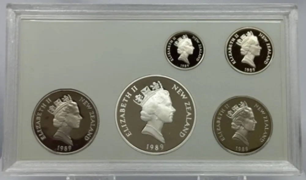 New Zealand 1989 Proof Coin Set Commonwealth Games inc Silver Dollar product image