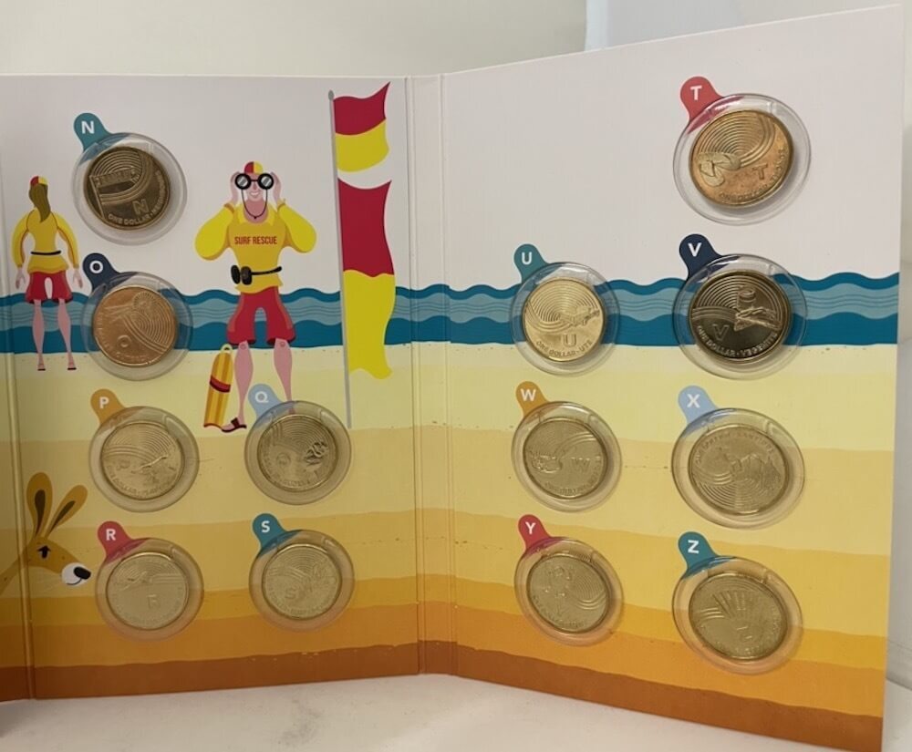 2019 1 Dollar Coin Set The Great Aussie Coin Hunt in Folder product image