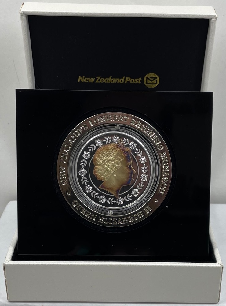 New Zealand 2015 Silver 1 Dollar Proof QEII - Longest Reigning Monarch product image