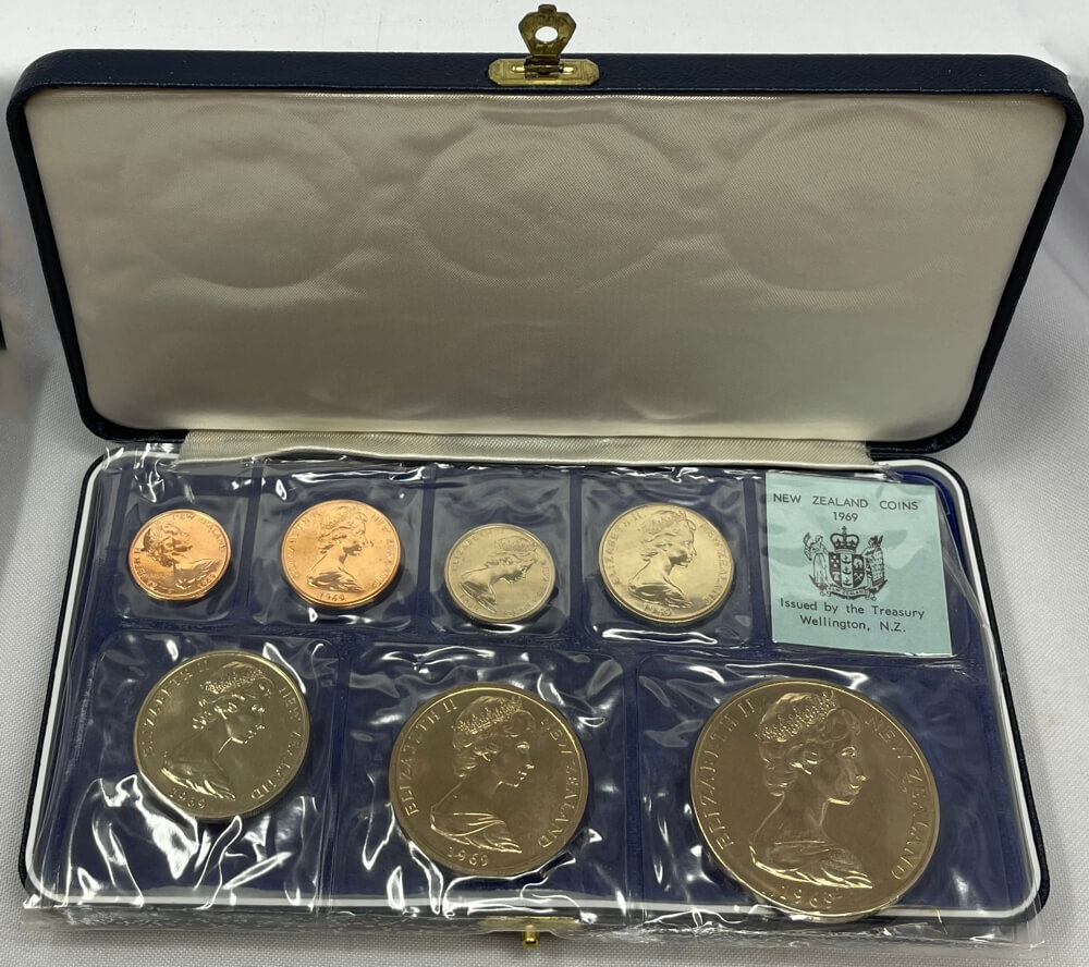 New Zealand 1969 Uncirculated Coin Set - Cook Commemorative product image