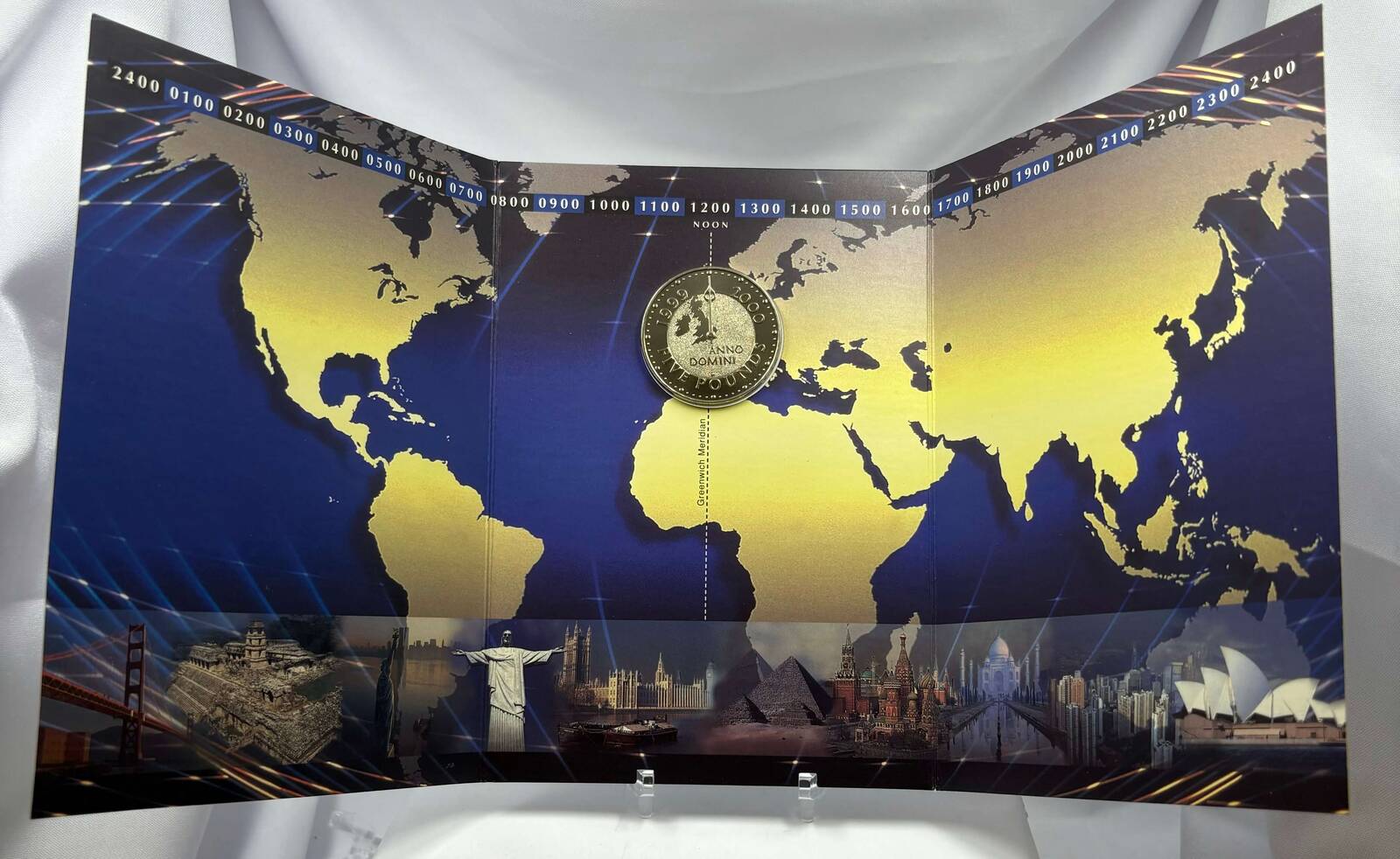 United Kingdom 2000 5 Pounds Brilliant Uncirculated Coin - The Millennium Crown product image