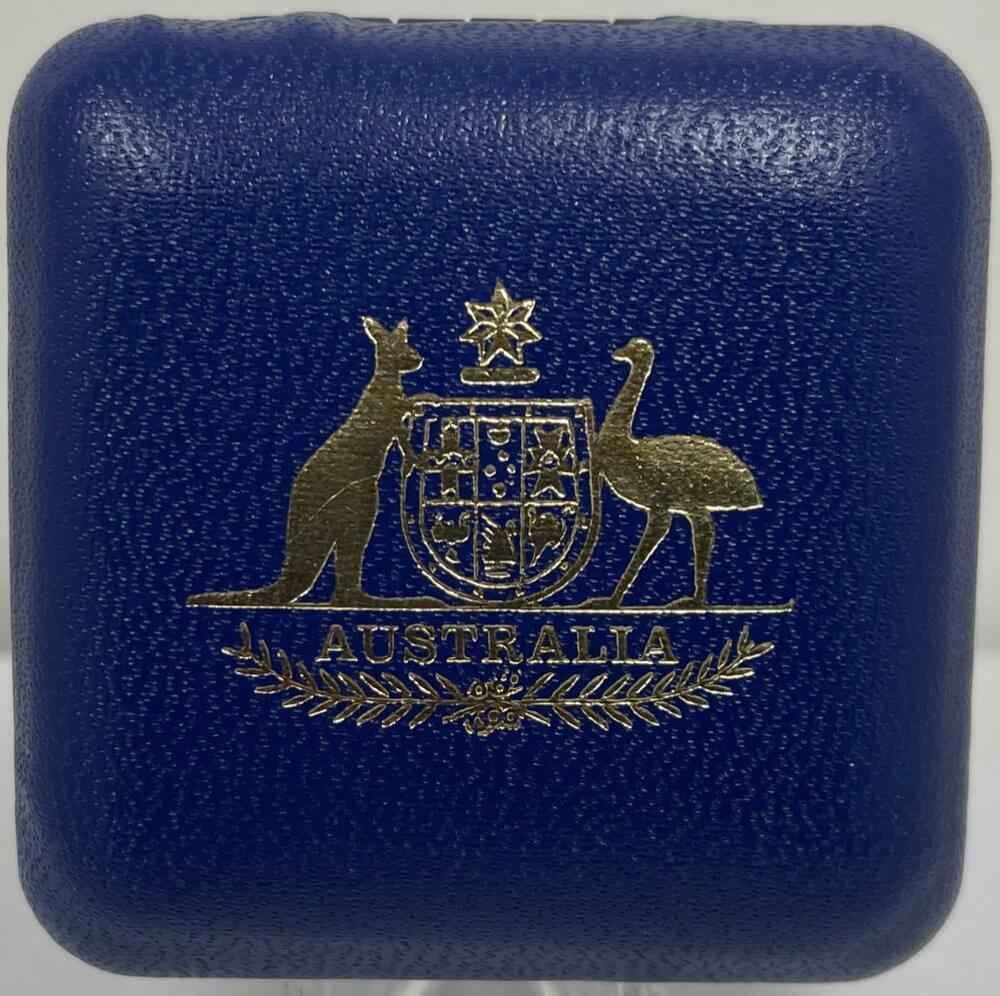 1986 Gold Half Ounce Proof Coin Hand of Faith Nugget product image