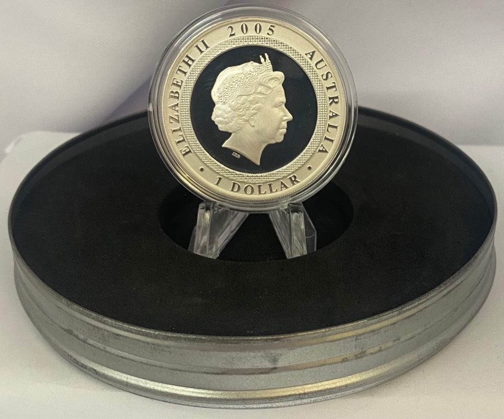 2005 Silver One Ounce Proof Coin Dancing Man product image