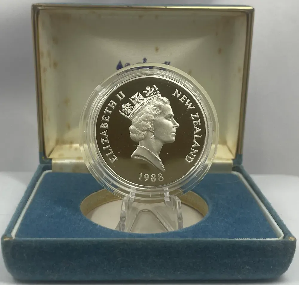 New Zealand 1988 Silver 1 Dollar Proof Coin Yellow-Eyed Penguin product image