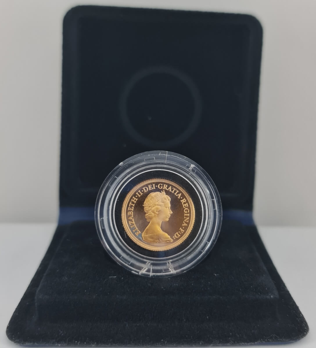 1979 Proof Gold Sovereign Elizabeth II In Presentation Case product image