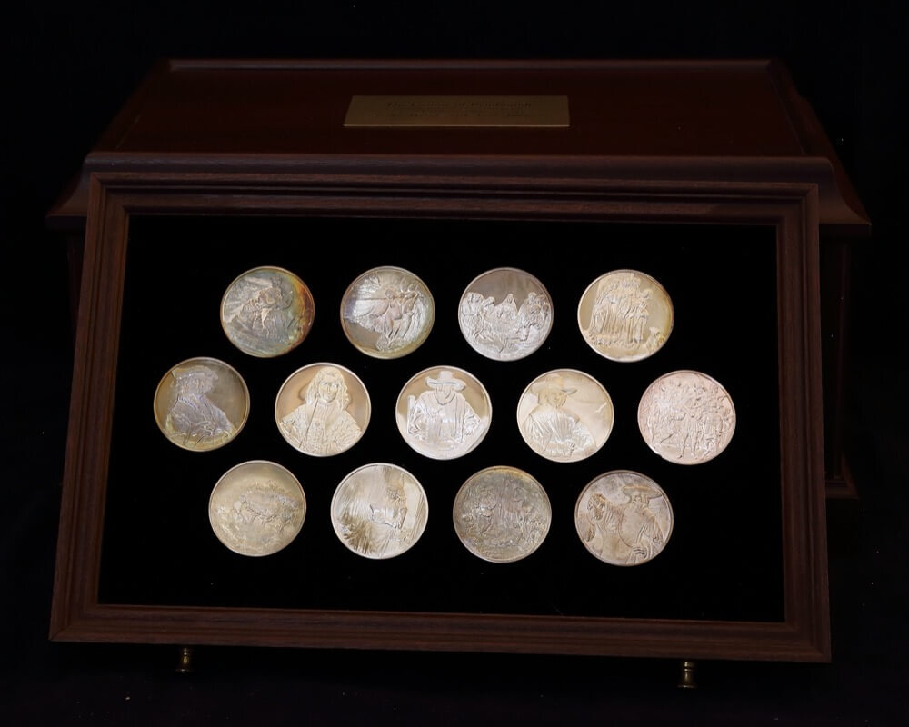 1972 Cased Set of 50 Silver Medallions The Genius of Rembrandt product image