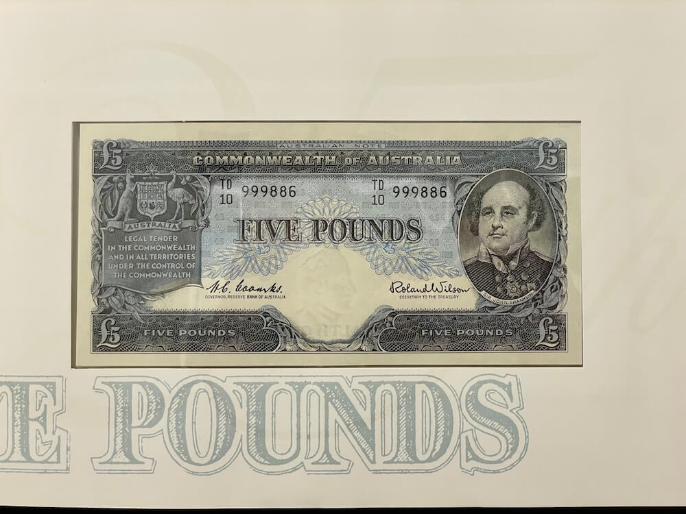 1991/1994 Matched Pair 25th And Triple Anniversary Banknote Portfolios product image