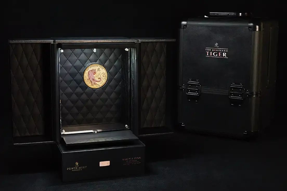 2020 Gold 10oz Proof Jewelled Tiger Masterpiece Coin product image