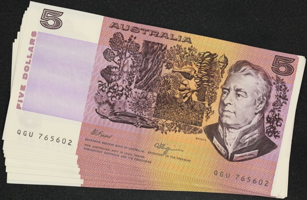 1990 $5 Note Fraser/Higgins R212 about Uncirculated Consecutive Run of 16 product image