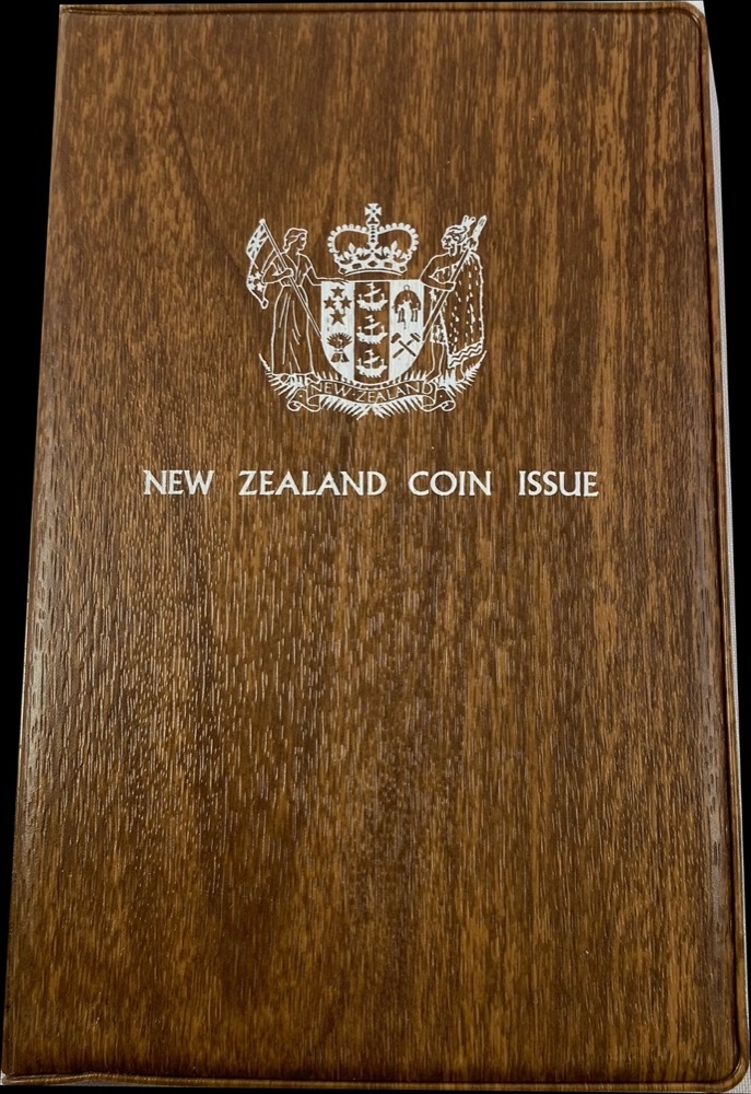 New Zealand 1976 Uncirculated Mint Coin Set  product image