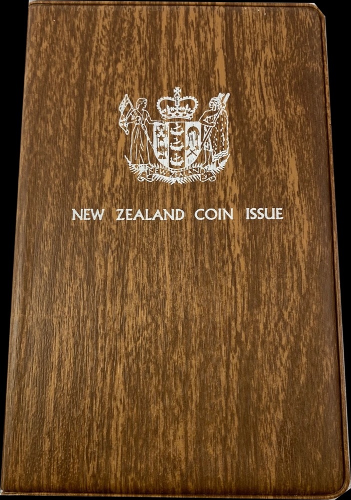 New Zealand 1977 Uncirculated Mint Coin Set  product image